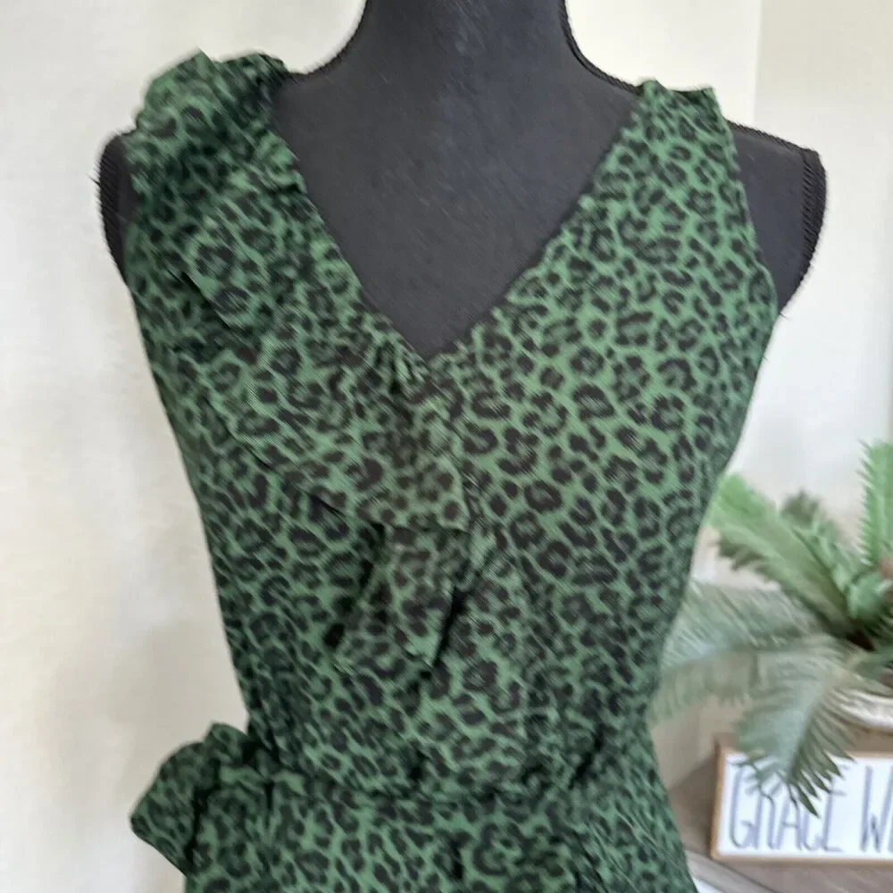 Micahel Kors Green Leopard Sleeveless Tunic Blouse Top Women's Size 2 Ruffle‎